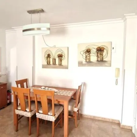 3 Bed Av Corbusier Lejlighed *