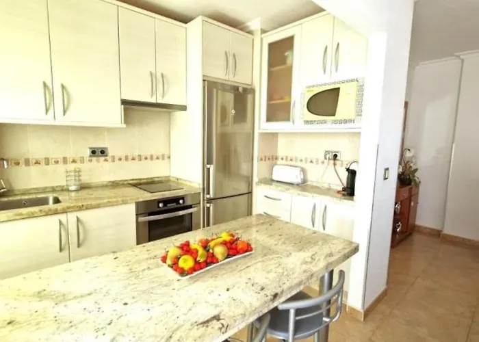 3 Bed Av Corbusier Lejlighed *