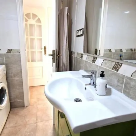 3 Bed Av Corbusier *